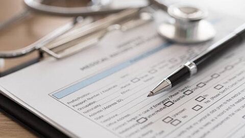 القضاء يلزم مصحة بتسليم الملف الطبي لمريض متوفى لوارثه تحت طائلة غرامة تهديدية