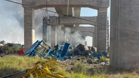 22 قتيلا على الأقل في حادث قطار في تايلاند