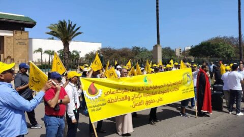 نقابيو “سامير” يحتجون على “الوضع المجهول” الذي وصلته المصفاة 