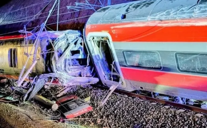 تصادم قطارين في إسبانيا يخلف 39 قتيلا في حصيلة مؤقتة