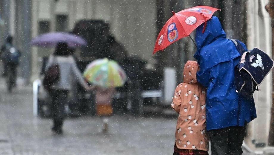 تعليق الدراسة بسبب سوء أحوال الجوية.. خبير ينتقد غياب استراتيجية لتدبير أزمات التعليم – حوار