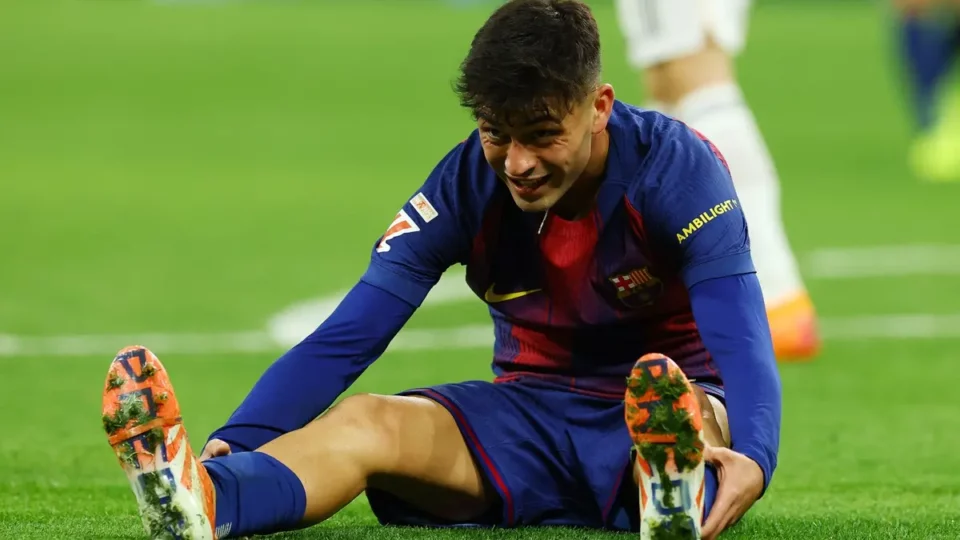 بيدري يغيب عن برشلونة لمدة شهر بسبب الإصابة