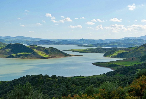 معدل ملء السدود الكبرى بحوض اللوكوس يتجاوز 61 في المائة