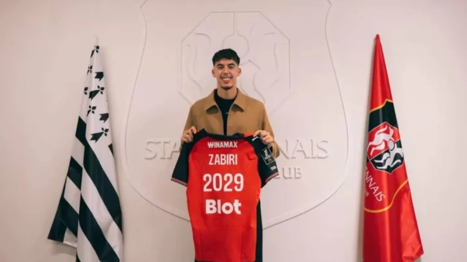 ياسر الزابيري يحمل ألوان رين الفرنسي حتى 2029