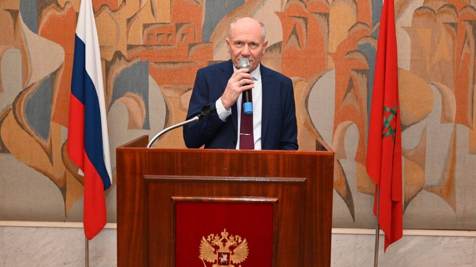 سفير موسكو بالرباط: الفحم الأمريكي أكثر تلويثًا لأجواء المغرب من الروسي