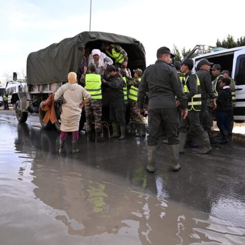السلطات بسيدي سليمان تشرع في تنزيل مخطط لضمان عودة الساكنة التي تم إجلاؤها بسبب الفيضانات