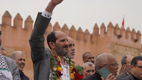 مناهض التطبيع محمد بوستاتي يعانق الحرية بعد عام من السجن على خلفية تدوينات