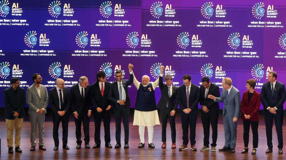 قمة الهند تدعو في إعلان مشترك الى ذكاء اصطناعي “آمن وموثوق به”