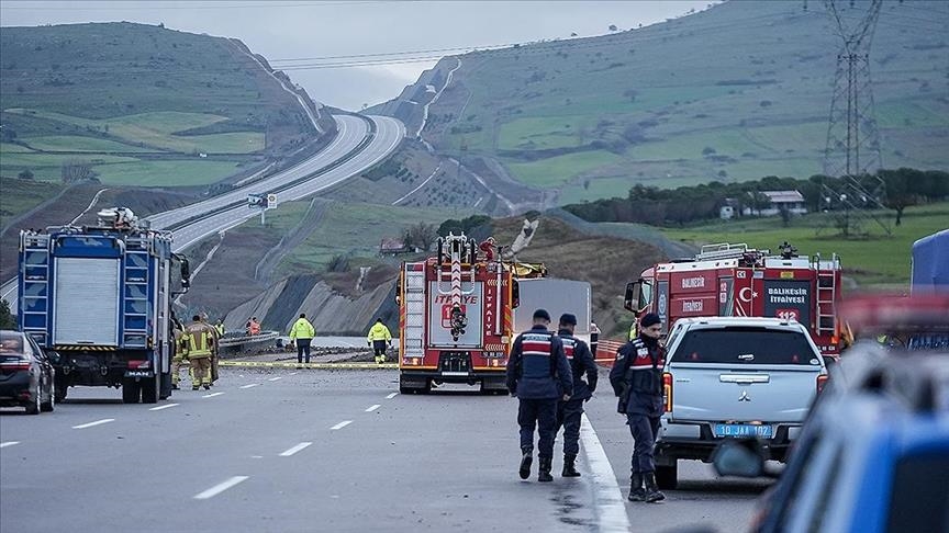 تحطم طائرة إف-16 تابعة لسلاح الجو التركي في غرب البلاد