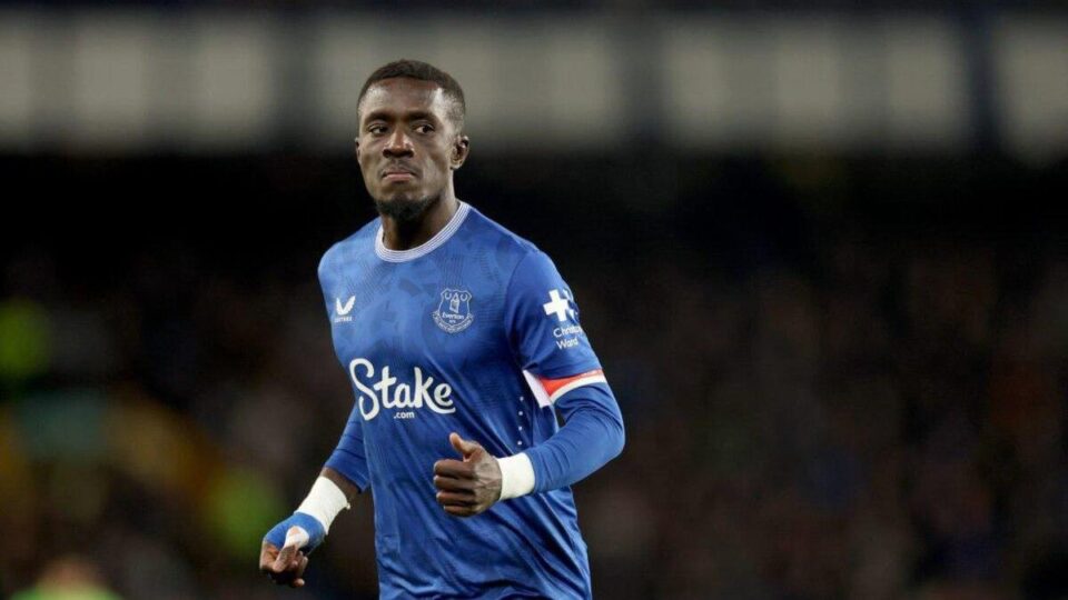 إدريسا غايي: مستعد لإعادة ميداليات “الكان” إلى المغرب لتهدئة الأجواء