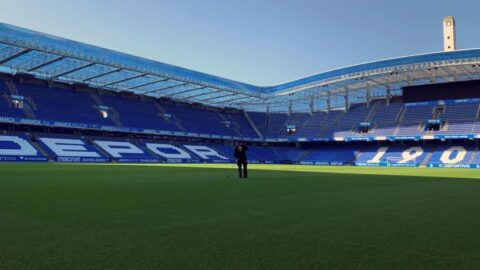 لاكورونيا الإسبانية تنسحب من سباق استضافة مونديال 2030