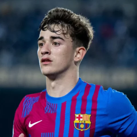 غافي يعود إلى برشلونة بعد غياب دام أكثر من ستة أشهر