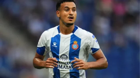 الجامعة الملكية تتضامن مع عمر الهلالي بعد تعرضه للعنصرية في الدوري الإسباني