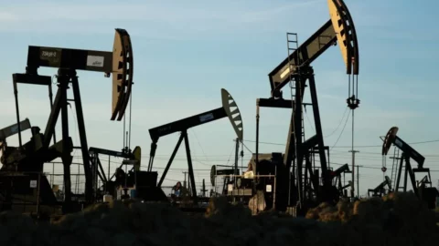 الحرب في الشرق الأوسط تتسبب بأكبر اضطراب لإمدادات النفط في التاريخ