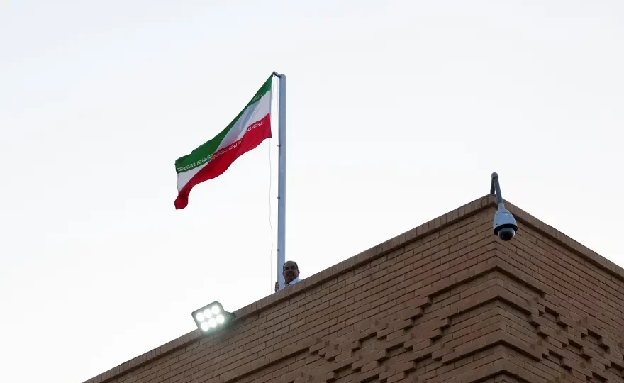 السعودية تأمر الملحق العسكري الإيراني و4 من موظفي السفارة بمغادرة البلاد