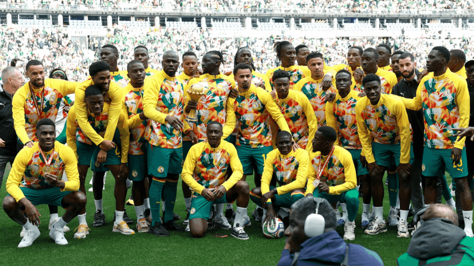 رغم تجريدها من اللقب.. السنغال تقدم كأس أمم إفريقيا في ملعب ستاد دو فرانس