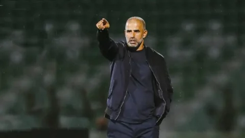 اتحاد تواركة ينهي مهام زمرات ويعين مختاري خلفا له