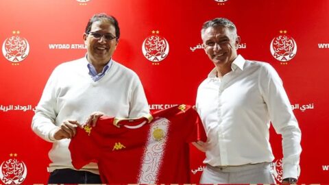 الوداد الرياضي يعلن تعاقده مع الفرنسي كارتيرون لقيادة المرحلة المقبلة
