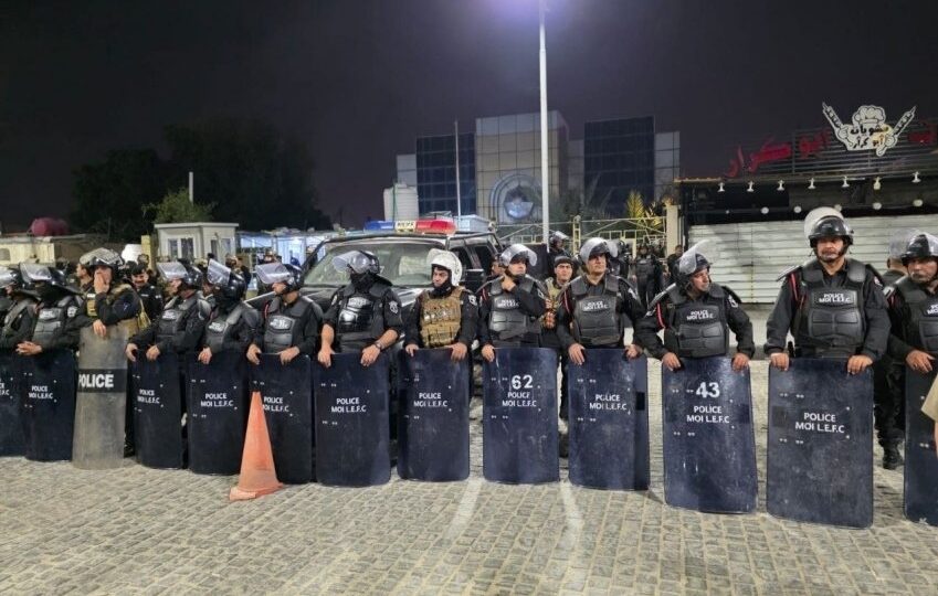 إعلام عراقي: ضحايا في هجوم صاروخي على البصرة انطلاقا من الكويت