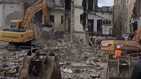 هدم “درب الرماد”.. عائلات تواجه التشرد وعائلة المنوزي تندد بطمس الذاكرة