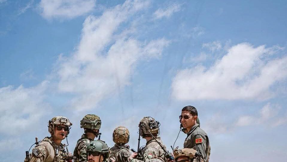 قاذفة أمريكية من طراز ب -52 تحلق في سماء المغرب