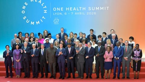 الطالبي العلمي يمثل الملك في القمة الدولية “صحة واحدة” بليون