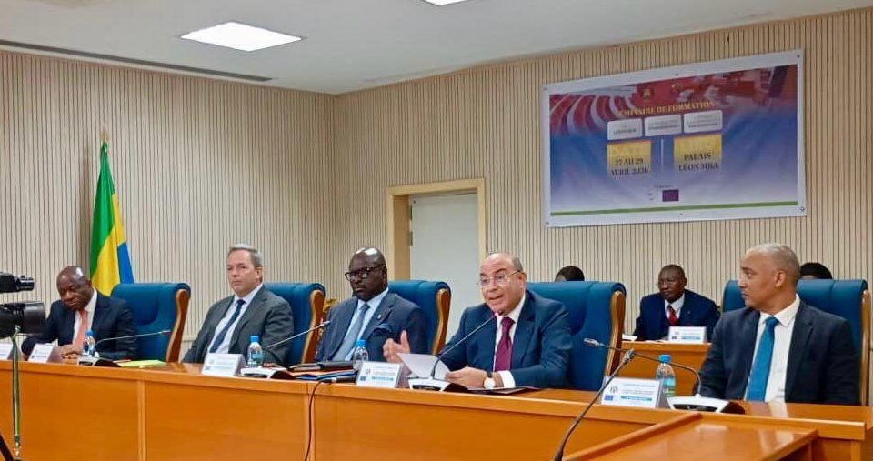 غياث يستعرض بليبرفيل تجربة البرلمان المغربي في الرقمنة ويؤكد عمق الشراكة مع الغابون