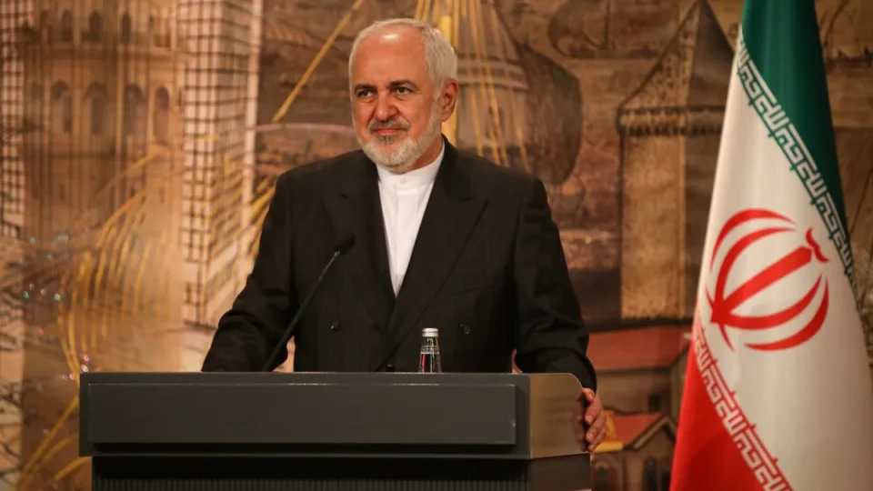 ظريف يدعو إلى اتفاق مع الولايات المتحدة لإنهاء الحرب