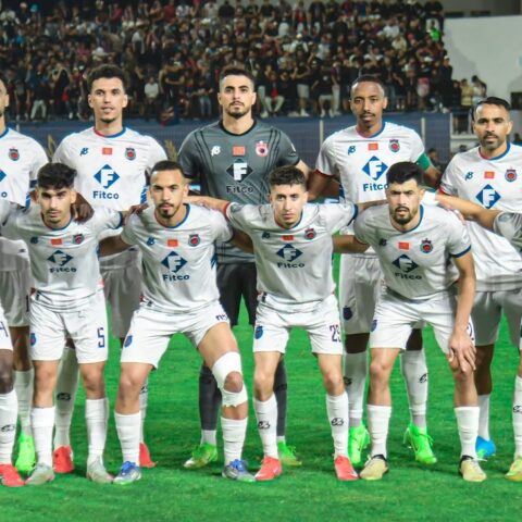 كأس الكاف.. أولمبيك آسفي يودع البطولة بعد تعادل مثير أمام اتحاد العاصمة في نصف النهائي