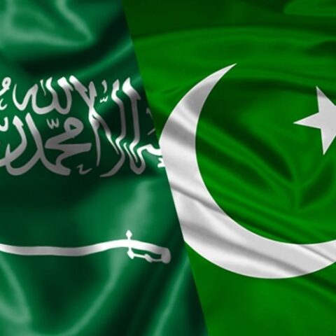 السعودية تتوصل بقوة عسكرية باكستانية ضمن اتفاقية الدفاع المشترك بين البلدين