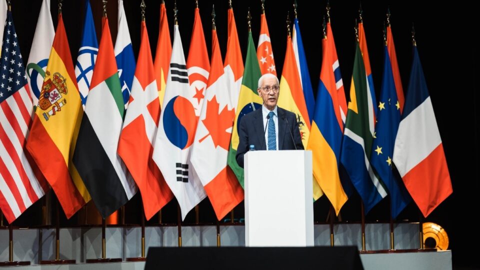 الطالبي العلمي يدعو إلى توحيد الجهود لتعزيز “الصحة الواحدة” بإفريقيا