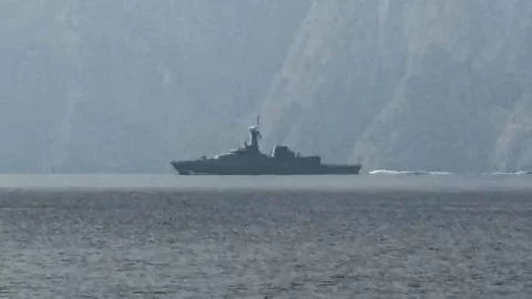 شركات تأمين في لندن تطلق تغطية إضافية للسفن العابرة لهرمز بقيمة مليار دولار