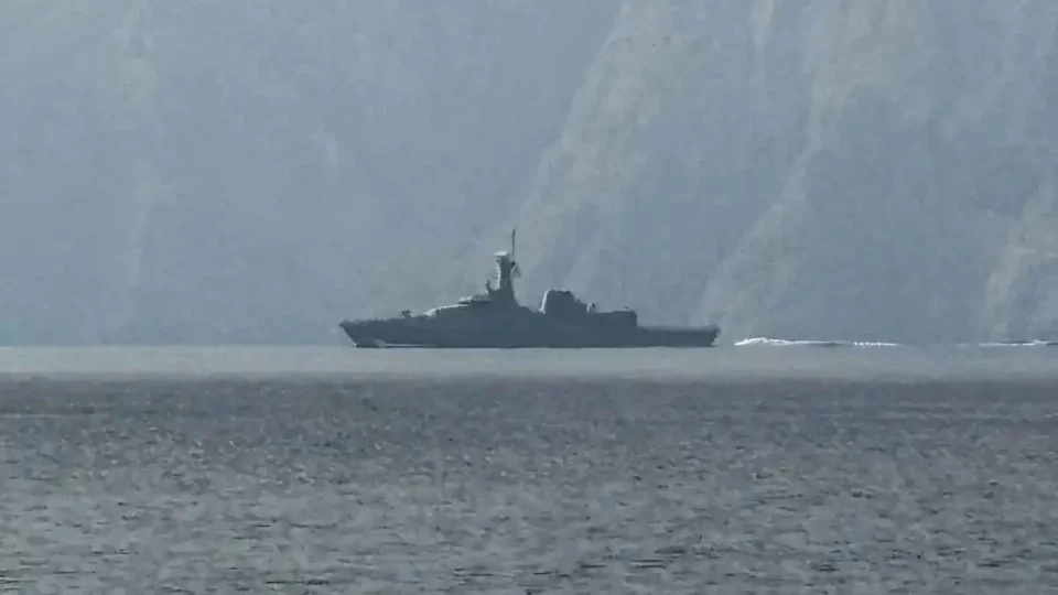 شركات تأمين في لندن تطلق تغطية إضافية للسفن العابرة لهرمز بقيمة مليار دولار