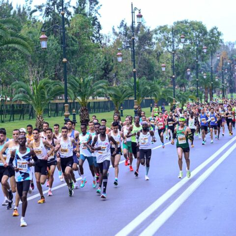 جدل “البرتقال الفاسد” في ماراطون الرباط.. حالات معزولة أم خلل في التنظيم؟