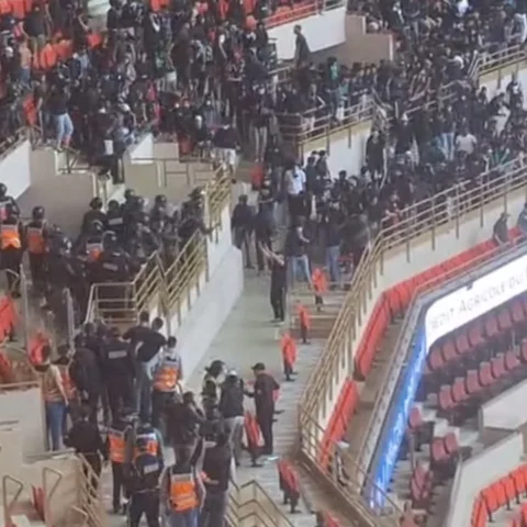 توقيف 136 شخصاً على خلفية أحداث شغب مباراة الجيش والرجاء