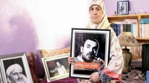 تضامنا مع والدة الزفزافي.. سوجار: أي شيء يمسها يمس جزءا من كرامتنا الجماعية