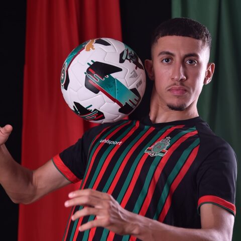 رغم العروض الإيطالية.. الجيش الملكي يتمسك بلاعبه البوشقالي