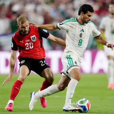 مونديال 2026.. الجزائر والنمسا يعبران إلى دور الـ32 بعد تعادل في الدقائق الأخيرة