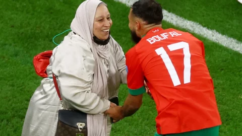 لقجع: العائلات حاضرة لدعم اللاعبين في المونديال
