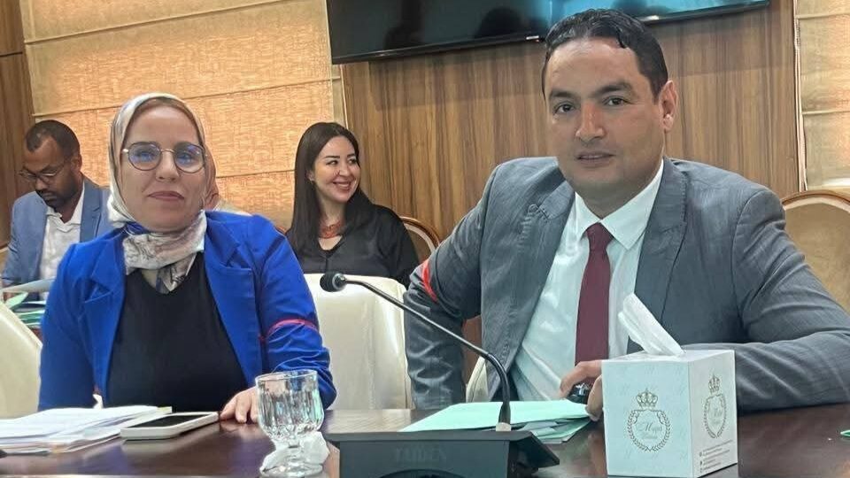 الكونفدرالية الديمقراطية للشغل بالمستشارين تستنكر “حرمانها” من إحدى قاعات المجلس من أجل عقد ندوة صحافية