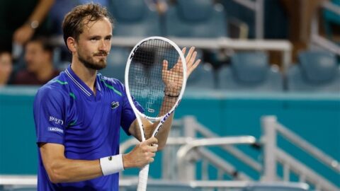التصنيف العالمي للتنس.. مدفيديف يتخطى ديوكوفيتش وأندرييفا تواصل تقدمها