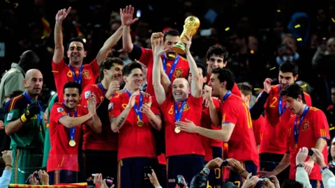 مونديال 2010.. إفريقيا ترقص على أنغام “واكا واكا” وإسبانيا تعانق المجد لأول مرة