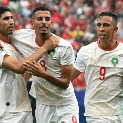 “إذا ربح المغرب”.. شركات وبنوك تعد بهدايا وتخفيضات في انتظار إسقاط فرنسا