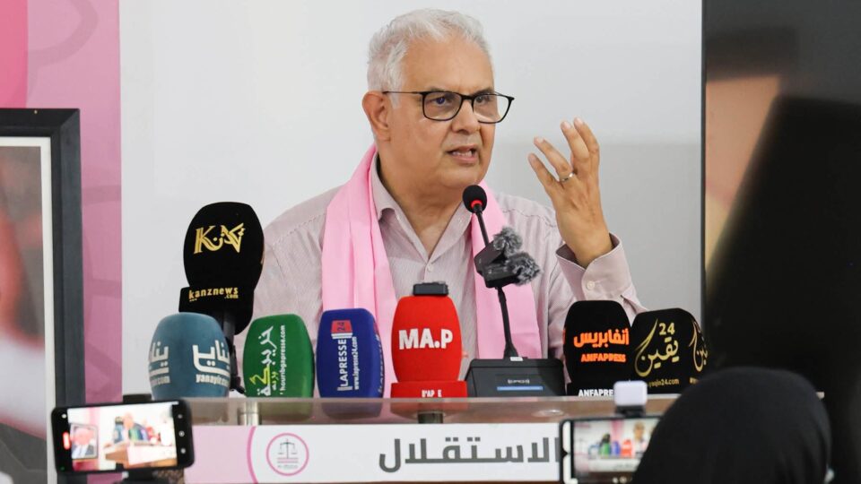 بركة يقترح إحداث شركات لتوزيع المنتجات الغذائية لتقليص الوسطاء وحماية القدرة الشرائية