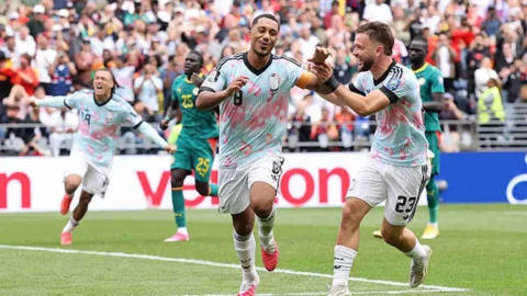 بلجيكا تتأهل الى الدور ثمن النهائي في كأس العالم بفوز مثير 3-2 على السنغال
