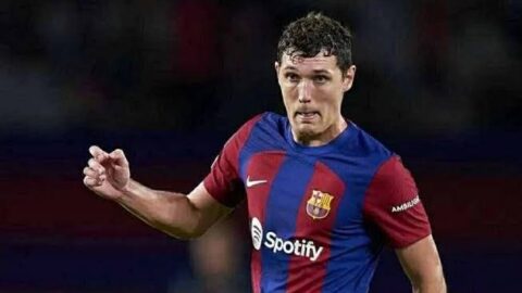 برشلونة يمدد عقد مدافعه الدنماركي كريستينسن لعامين