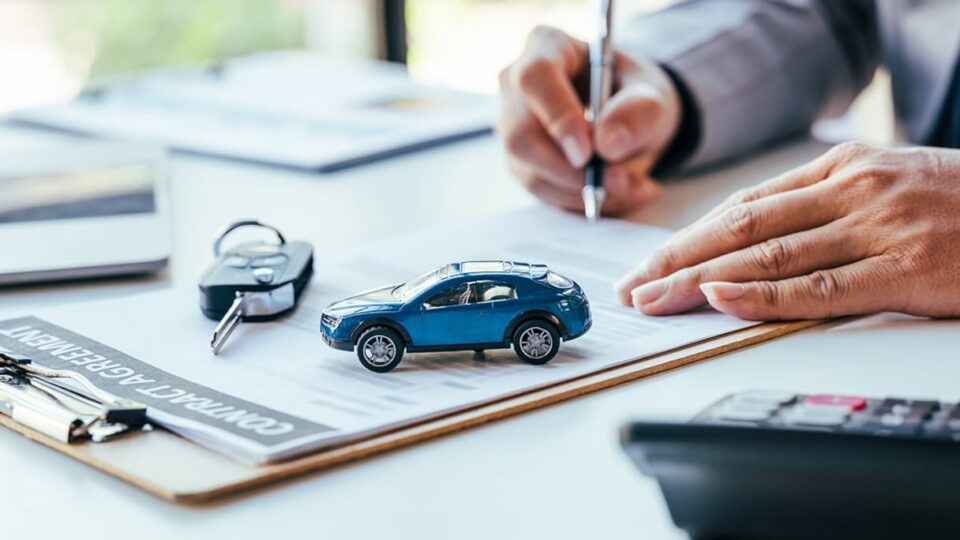 زيادة بـ5% في التأمين الإجباري على السيارات و”حماة المستهلك” يطالبون بتوضيح مبرراتها