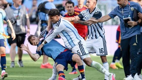 الأرجنتين تتلقى عقوبات قاسية من “فيفا” بعد أحداث نهائي مونديال 2026