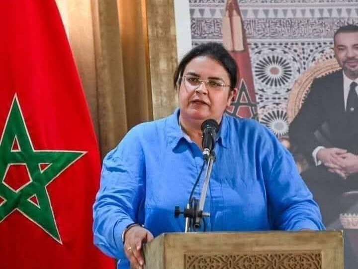 كراسي مهترئة وخدمة سيئة وروائح كريهة.. بلفحيلي تشكو تجربتها المريرة مع قطارات الخليع