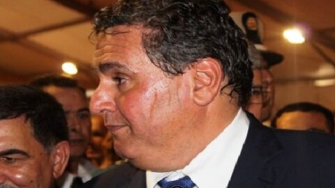 كوريي إنترناسيونال: قد يدفع أخنوش ثمن أزمة العبور الجماعي إلى سبتة